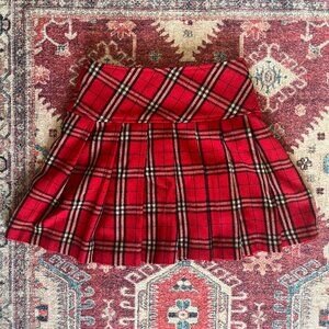 Red plaid pleated miniskirt
